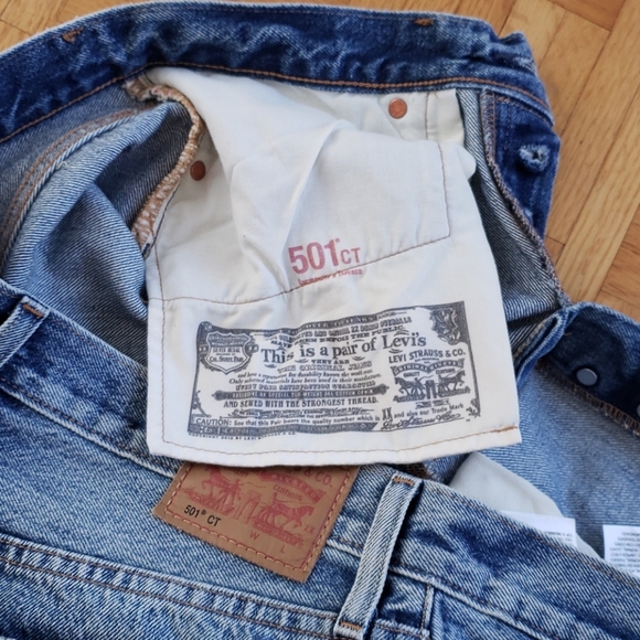 Levi's 501 CT (customized and tapered) jeans - Picture 6 of 7